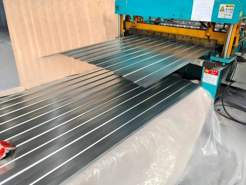 Corrugated roofing sheet production line, galvanized steel coil processing